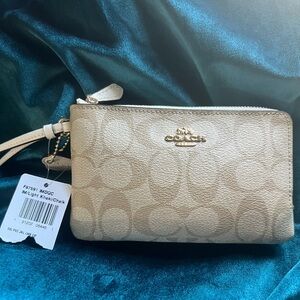 Coach Wristlet NWT